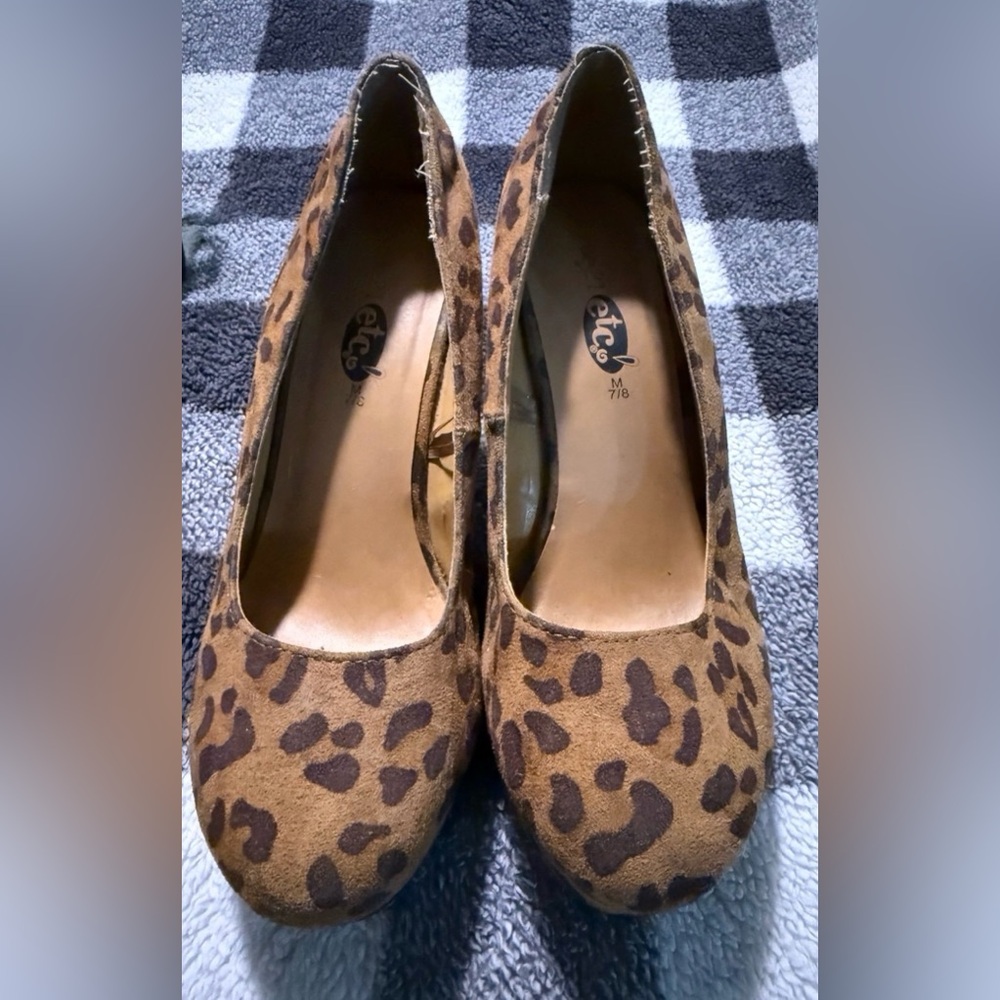 Etcetera Leopard Print Heels in Tan and Brown